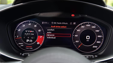 Audi TT RS - dials 2