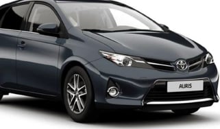 Toyota-Auris-Icon-Plus-trim