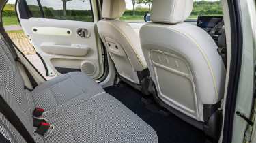 Hyundai Inster - rear seats