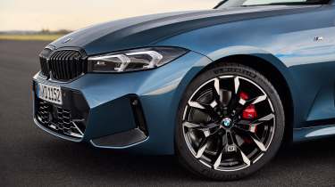 BMW 3 Series Facelift front wheel