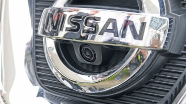 Nissan in badge camera