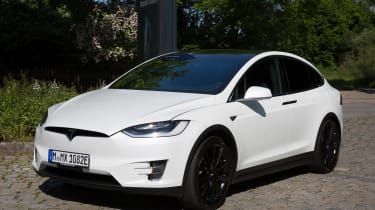 Tesla Model X - front static