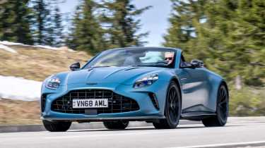 Aston Martin Vantage Roadster - front cornering