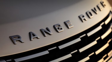 Range Rover Sport SV - front badge