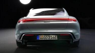 Porsche Taycan facelift - full rear