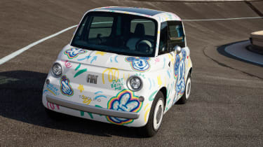 Fiat Topolino Disney special in &#039;Street&#039; livery - front tracking