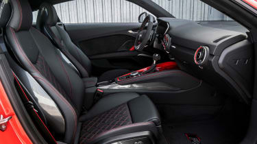 Audi TT RS - front seats