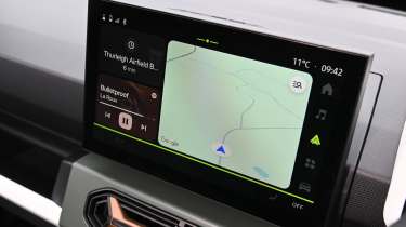 Dacia Spring - infotainment screen