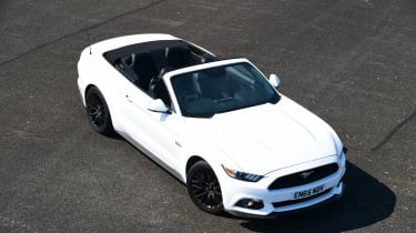 Convertible megatest - Ford Mustang - above front