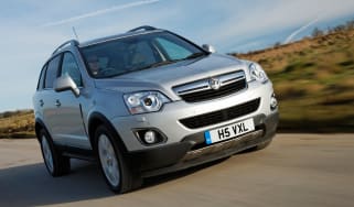 Vauxhall Antara front tracking