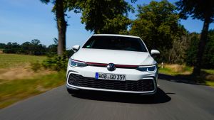 Volkswagen%20Golf%20GTi%202020%20review-2.jpg