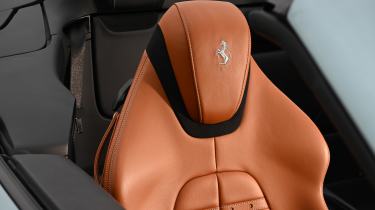 Ferrari Roma Spider - seat detail