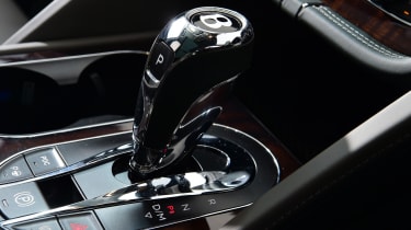 Bentley Bentayga EWB - gear selector