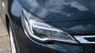 Vauxhall Astra ST - front light