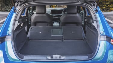 Vauxhall Astra Electric UK - boot seats down
