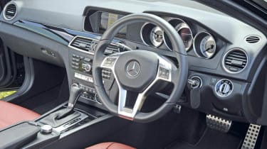 Mercedes C220 CDI Coupe interior
