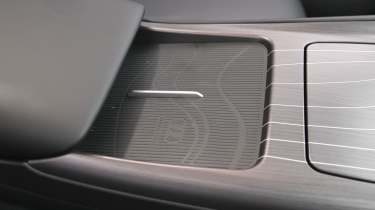 Geely Starray UK - wireless charging pad