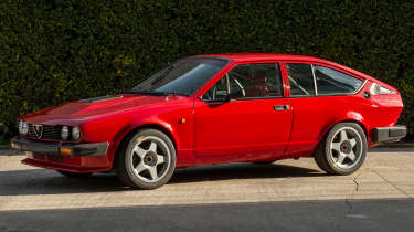 ALfa Romeo GTV6 - front static