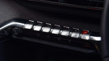 Peugeot 3008 - switches