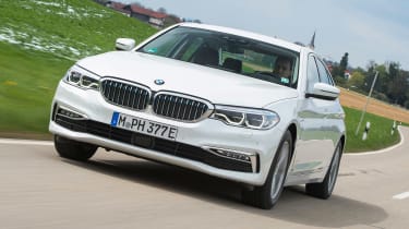 BMW 530e iPerformance - front action