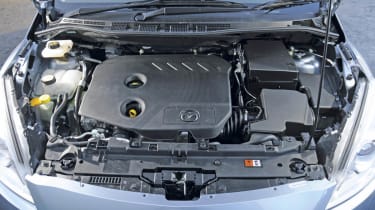 Mazda 5 engine