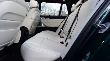 Alpina B5 Touring - back seats