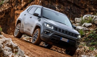 Jeep Compass Trailhawk - front