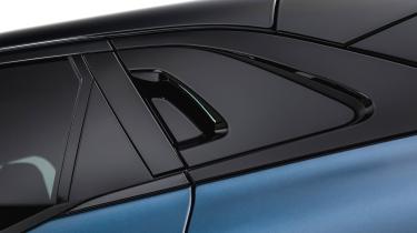 Renault Megane facelift - rear door