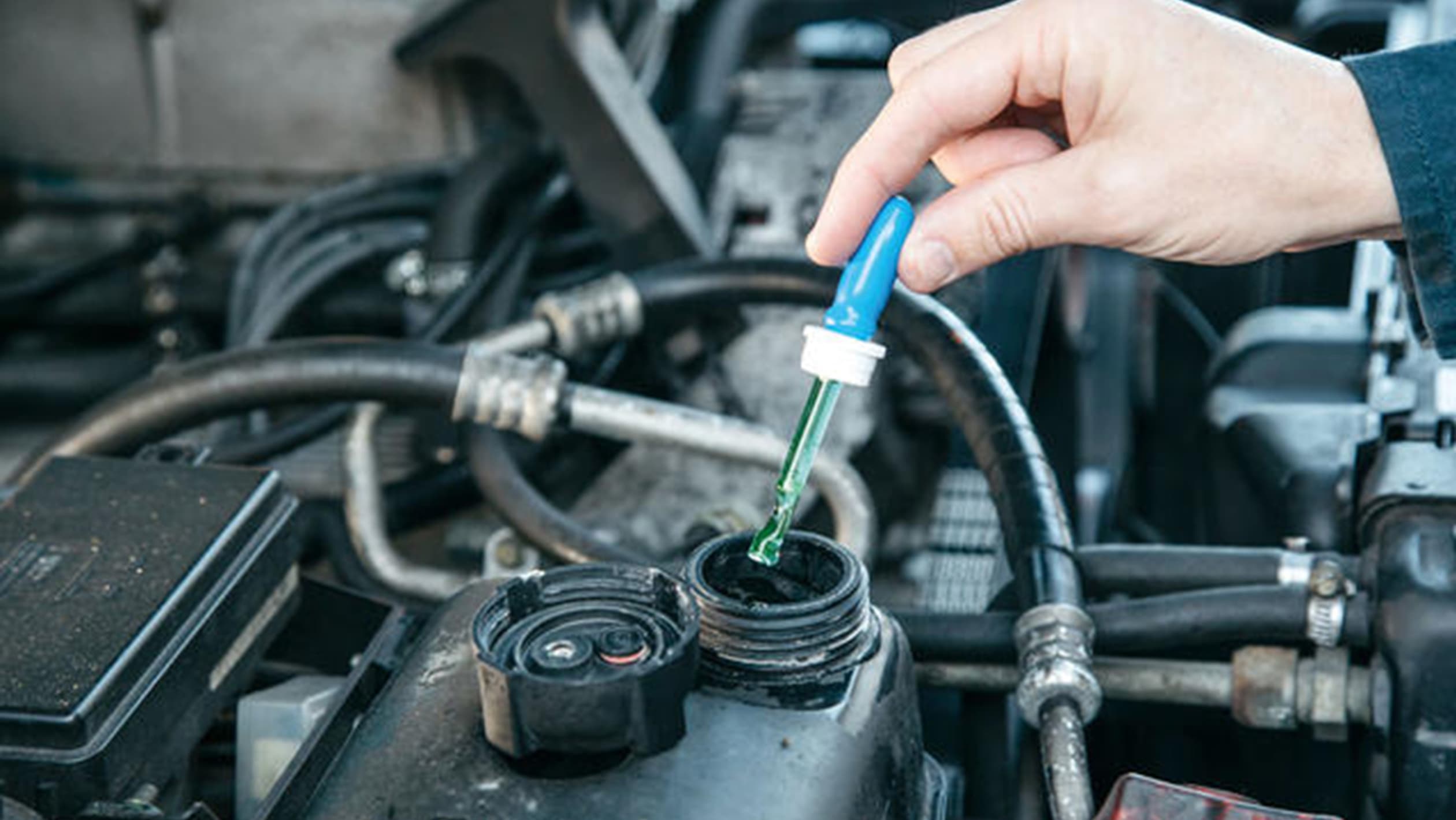 Coolant system check on a Range Rover Classic pictures Auto Express