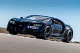 Bugatti Chiron - front action