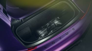 Lotus Emira Turbo SE - boot space