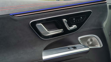 Mercedes EQE 350 SUV - seat controls