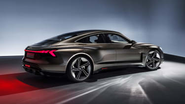 Audi e-tron GT concept - side studio