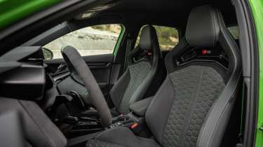 Audi RS 3 - front seats