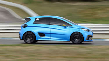 Renault ZOE E-Sport concept - side action