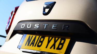 Dacia Duster - Duster badge