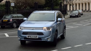 Mitsubishi Outlander PHEV road