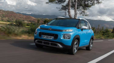 Citroen C3 Aircross - front tracking