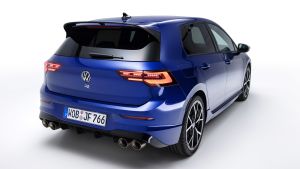 Volkswagen%20Golf%20R%202020%20hot%20hatch-3.jpg