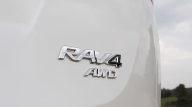Toyota RAV4 Icon 2.2 D-4D badge
