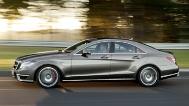 Mercedes CLS 63 AMG side panning