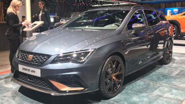 SEAT Leon Cupra R ST - front