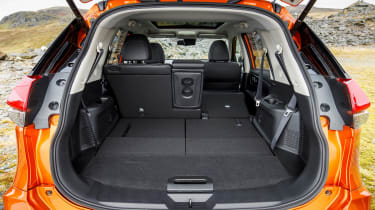 Nissan X-Trail - boot seats down