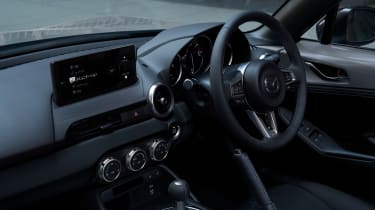 2024 Mazda MX-5 – dashboard