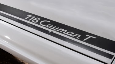 Porsche 718 Cayman T - side detail