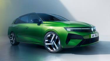 Vauxhall Astra Sport Tourer facelift 2025 - front