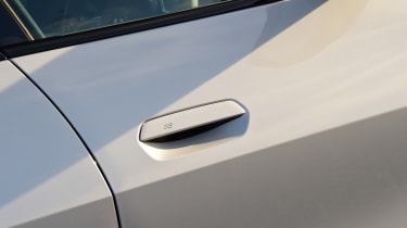 BMW i4 eDrive35 M Sport - exterior door handle
