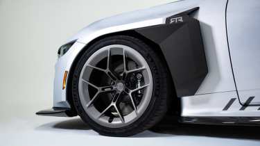 RTR Ford Mustang - alloy wheels