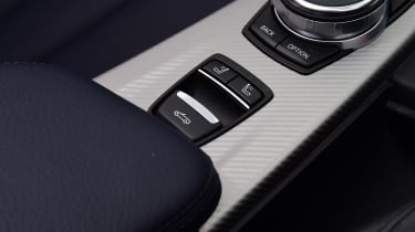 BMW 430i Convertible - roof button