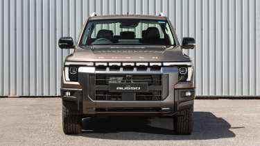 KGM Musso Rhino - front end